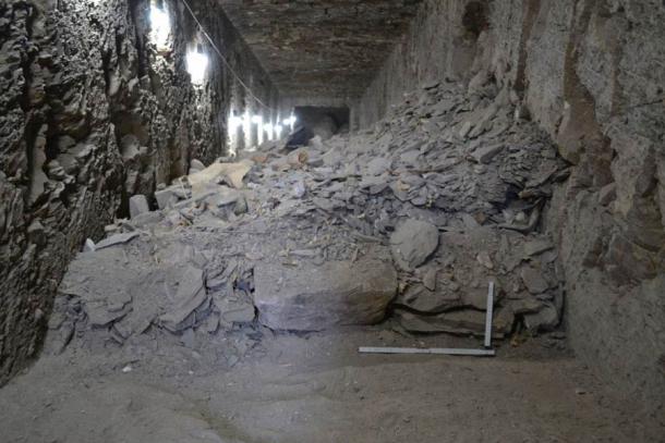 View of the rubble and trash discovered in the tomb under the Hatshepsut temple, where all the Hathor goddess figurines were discovered. (P. Chudzik/ PAP)