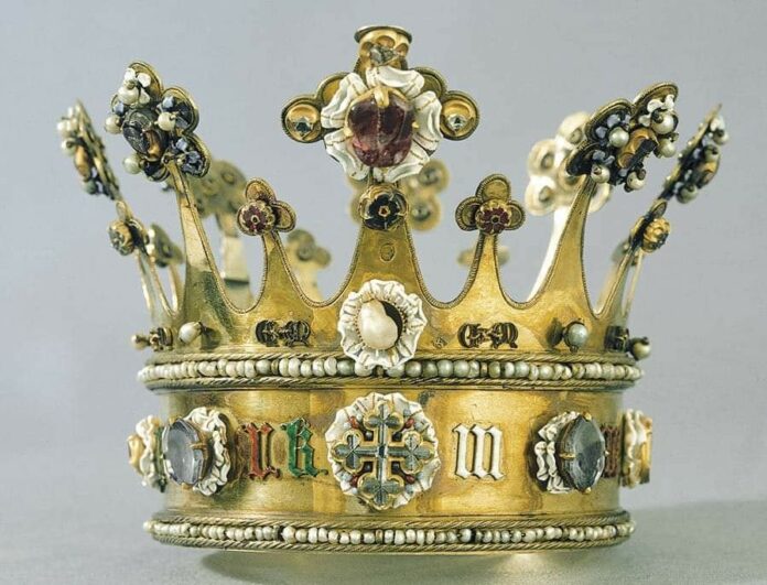 The Majestic Path of Margaret of York: Unveiling the History of a Priceless Crown