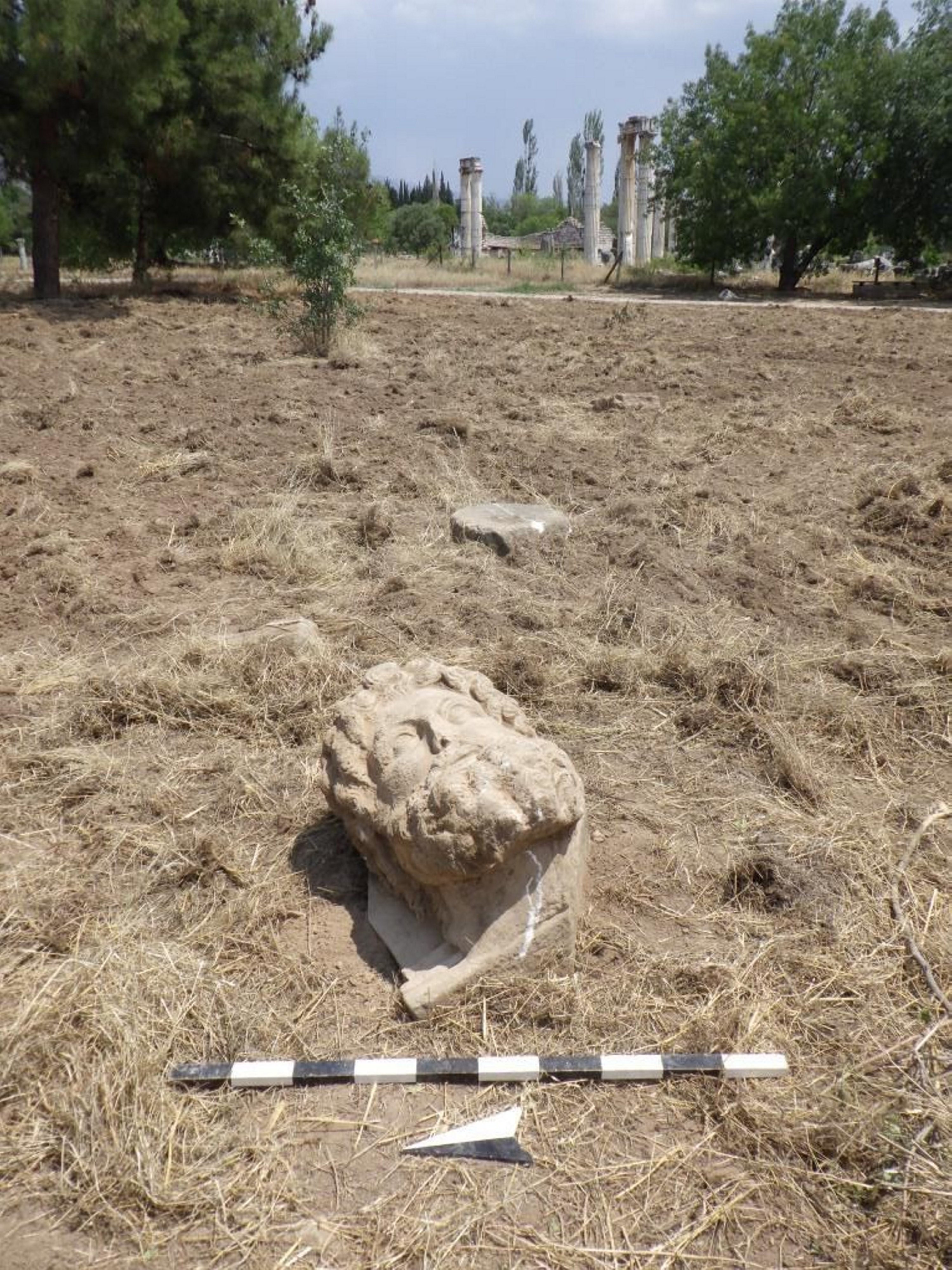 Türkiye unveils ancient Zeus head in western Aydın | Daily Sabah