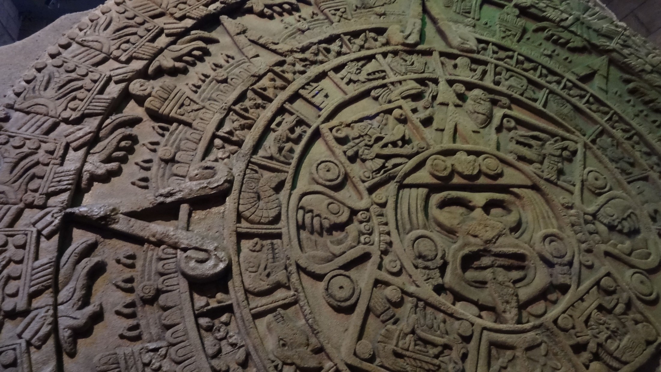 Ominous new interpretation of Aztec sun stone – Research News