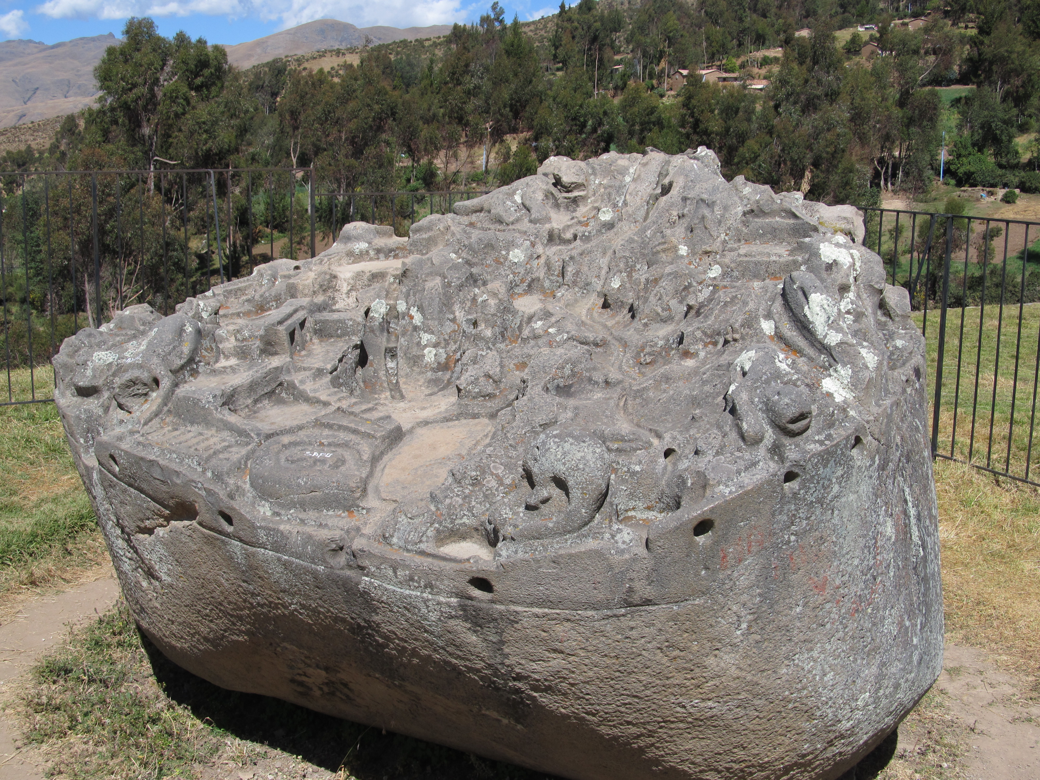 The strange rock Piedra Sayhuite – South America to the World