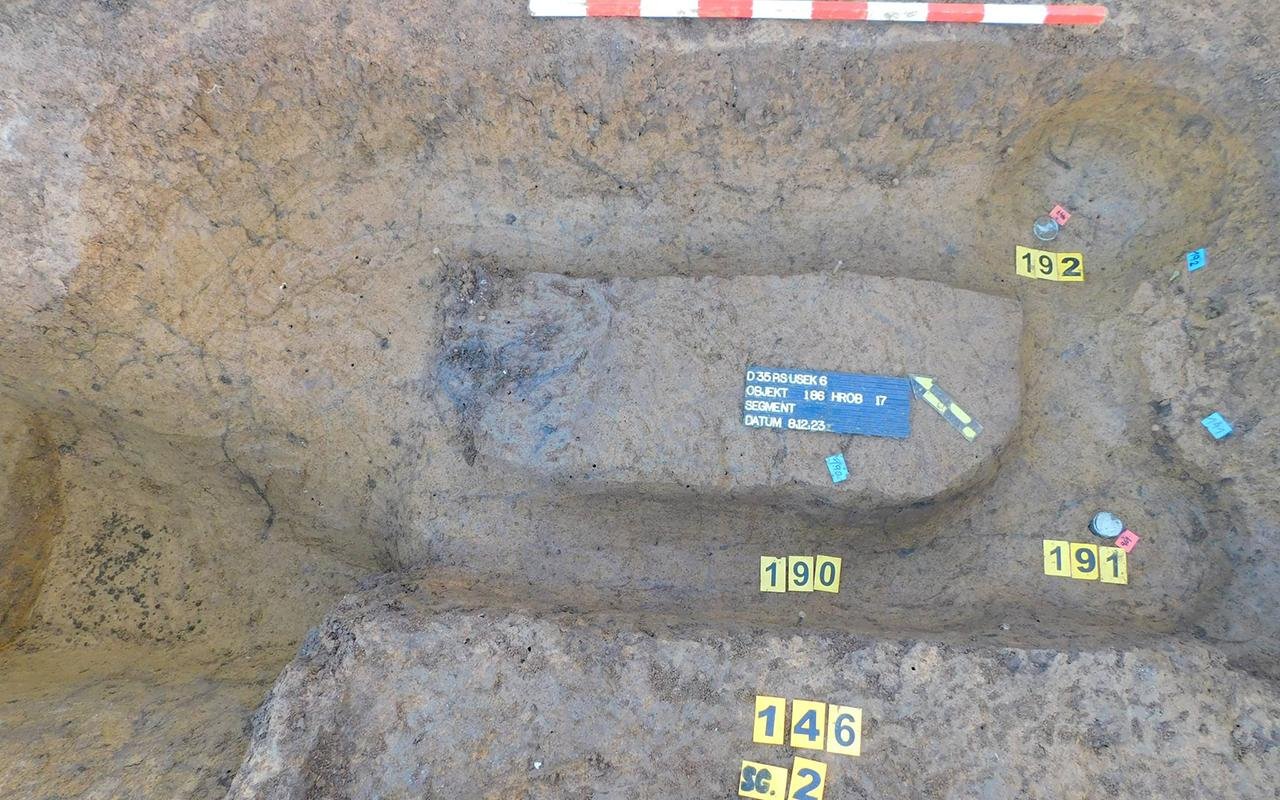 A Grave in the mound. Credit: Department of Archaeology at the University of Hradec Králové