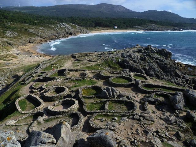 Ancient "Talayot Sword" Found in Stone Megaliths Reveals Lost Civilization | The Vintage News