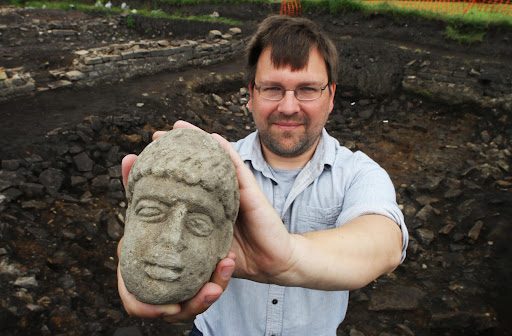 1,800 Roman god 'head' found by student, Bishop Auckland | The Northern Echo