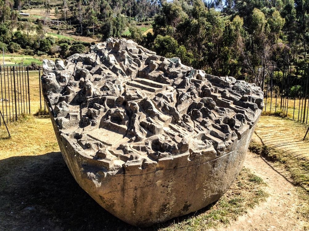 Unlocking the Mysteries of the Sayhuite Monolith: A Captivating Relic from Peru’s Past