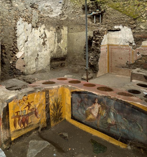 Pompeii Fast Food Restaurant Uncovered - Biblical Archaeology Society