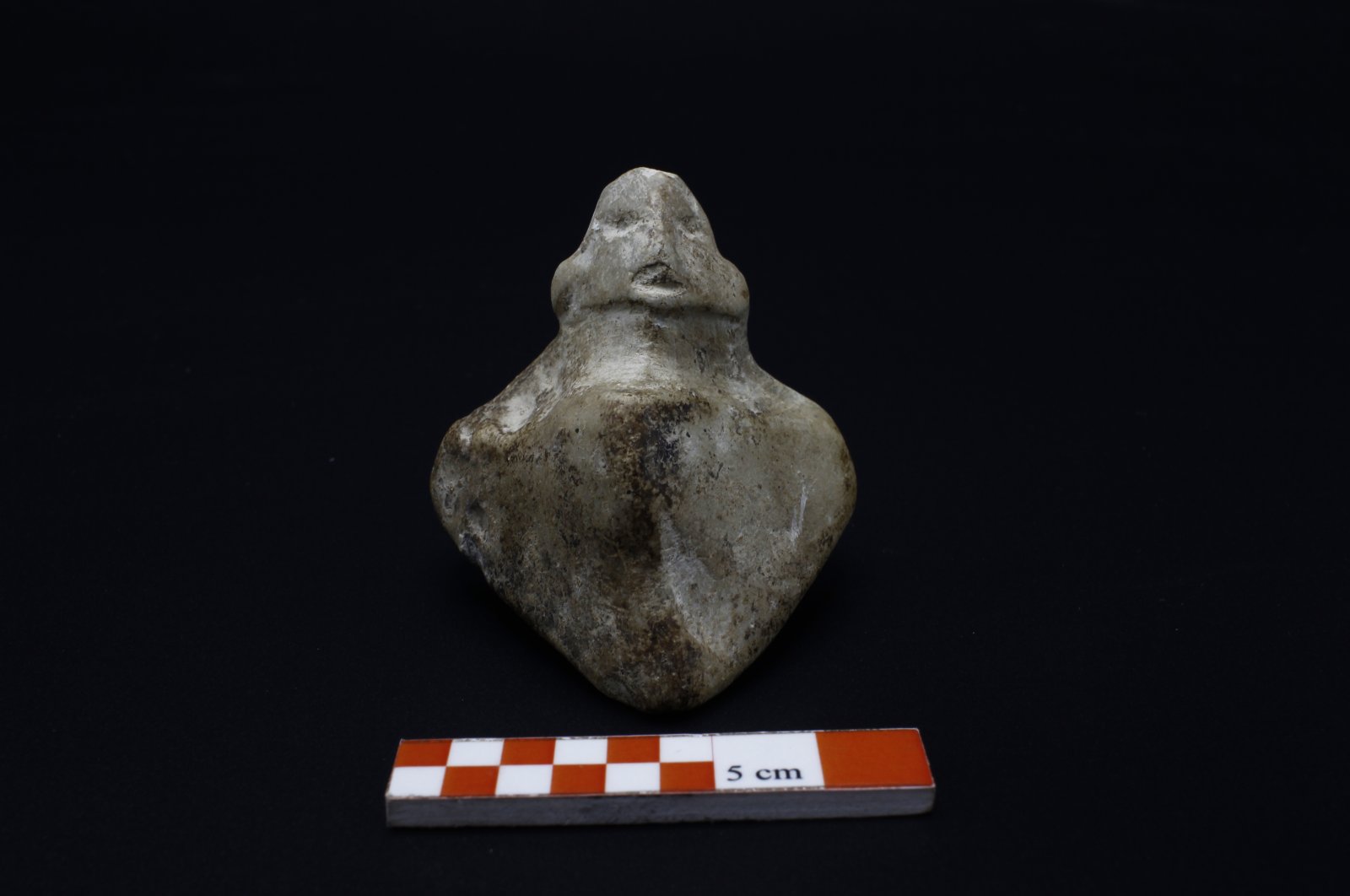 The marble statuette found in Çatalhöyük, Konya, central Turkey, Dec. 28, 2021. (AA)