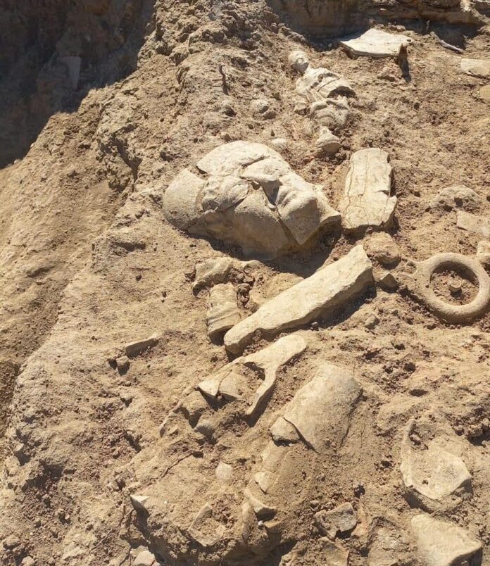 Sacred Offerings Revealed: The Remarkable Votive Deposit Unearthed in Agrigento’s Valley of the Temples