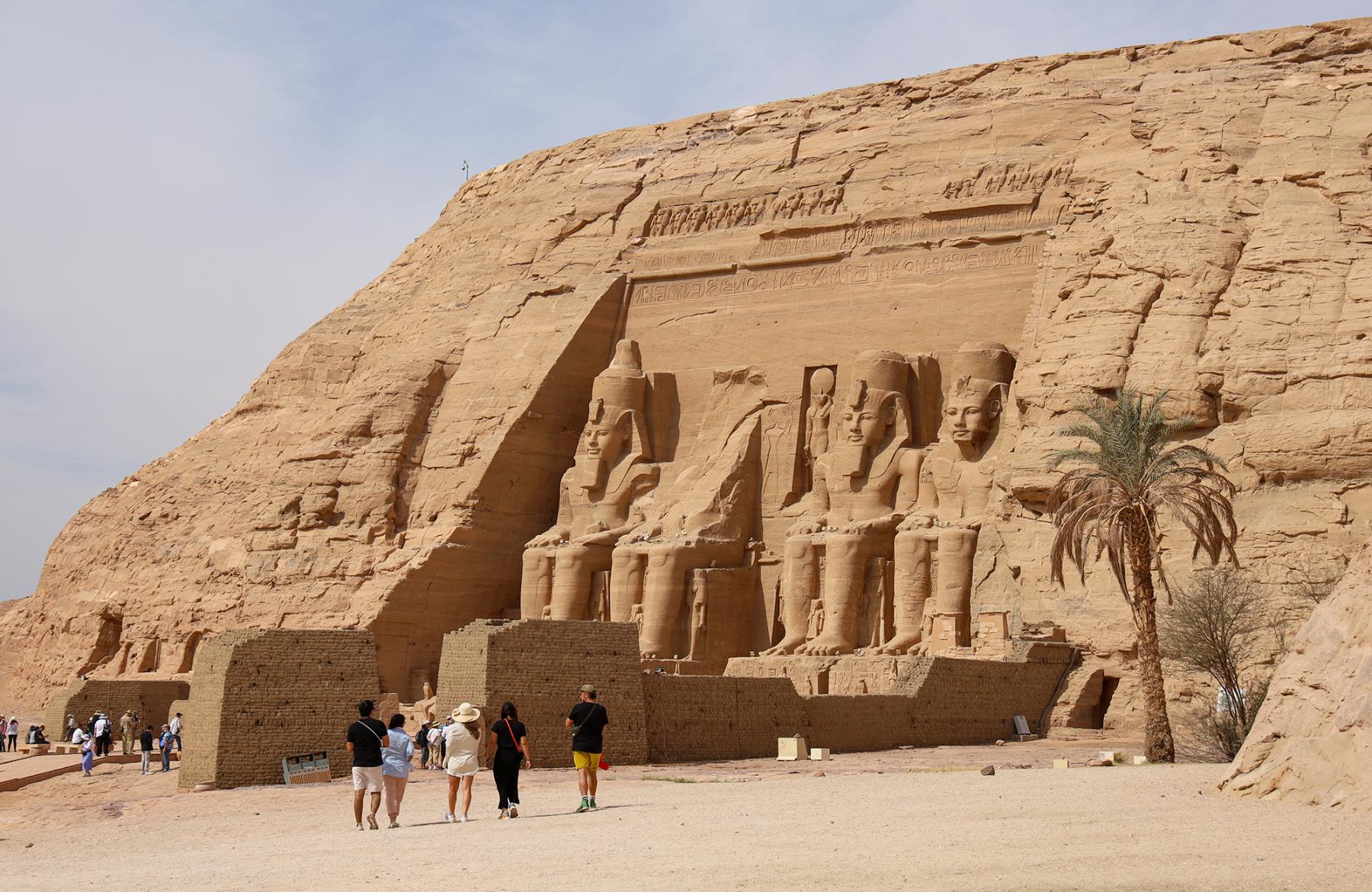 The Great Temple of Abu Simbel: A Monument to Power and Devotion