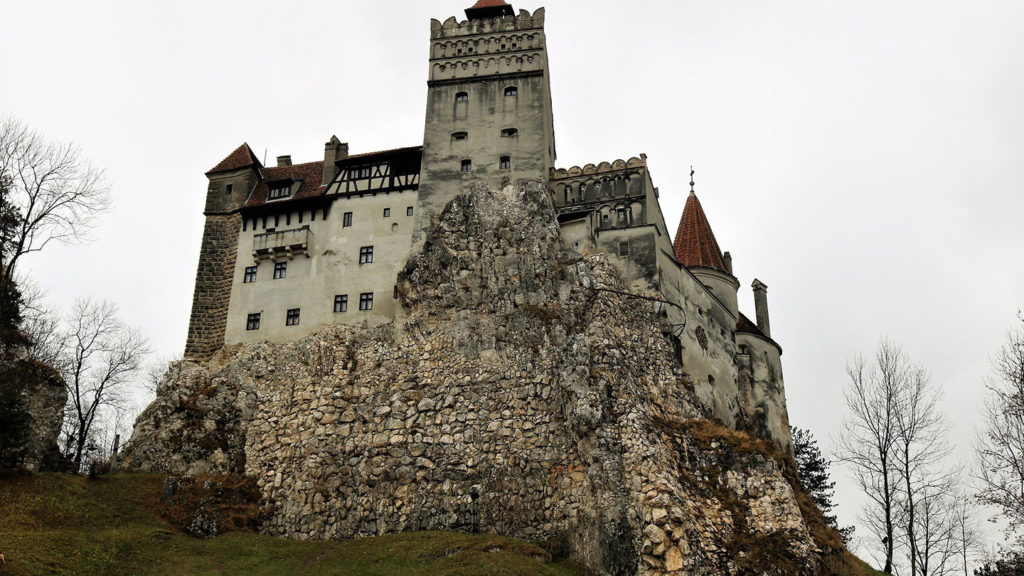 Searching for Dracula - 7 fun facts about Bran Castle in Transylvania