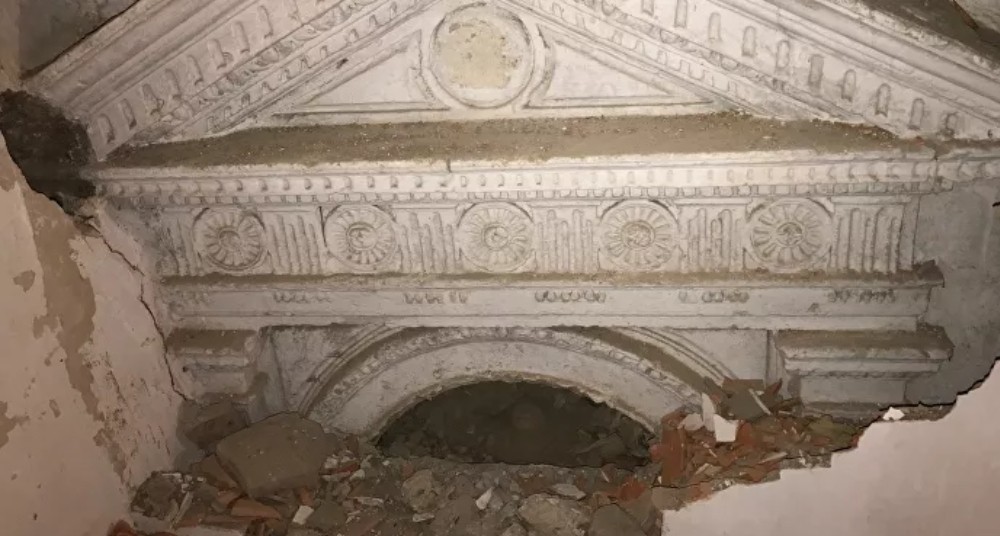 Man Finds 14th Century Architectural Treasure While Renovating His House