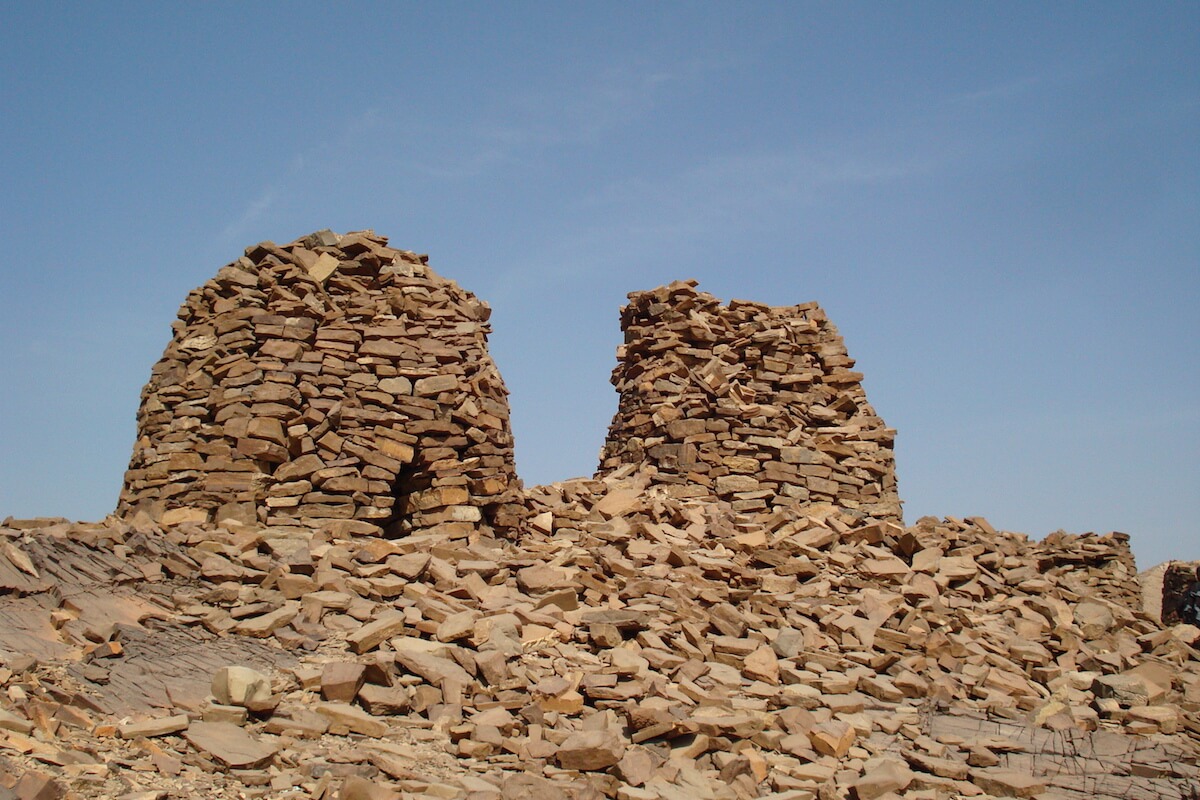 Jaylah Beehive Tombs, Ash Sharqiyah Governorate, Oman - Heroes Of Adventure