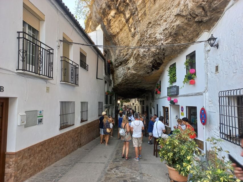 Exploring Setenil de las Bodegas: A Unique Tapestry of History and Architecture