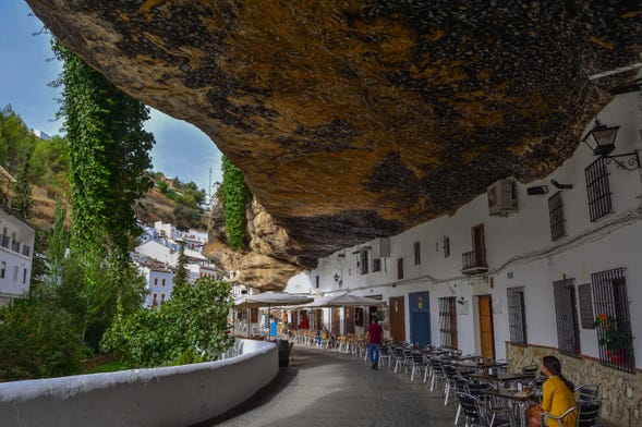 Visita guiada por Setenil de las Bodegas - Civitatis.com Portugal