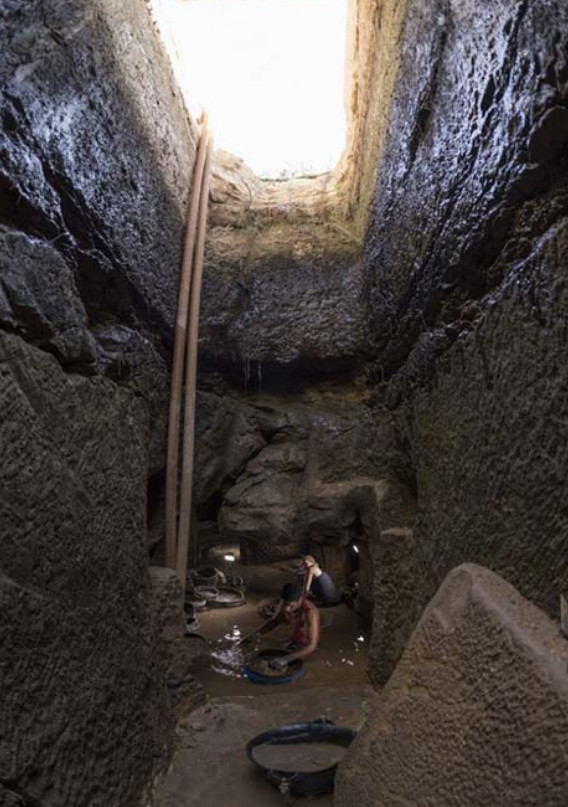 Unearthing Secrets: The Remarkable Discovery of a 3,500-Year-Old Waterlogged Tomb in Egypt