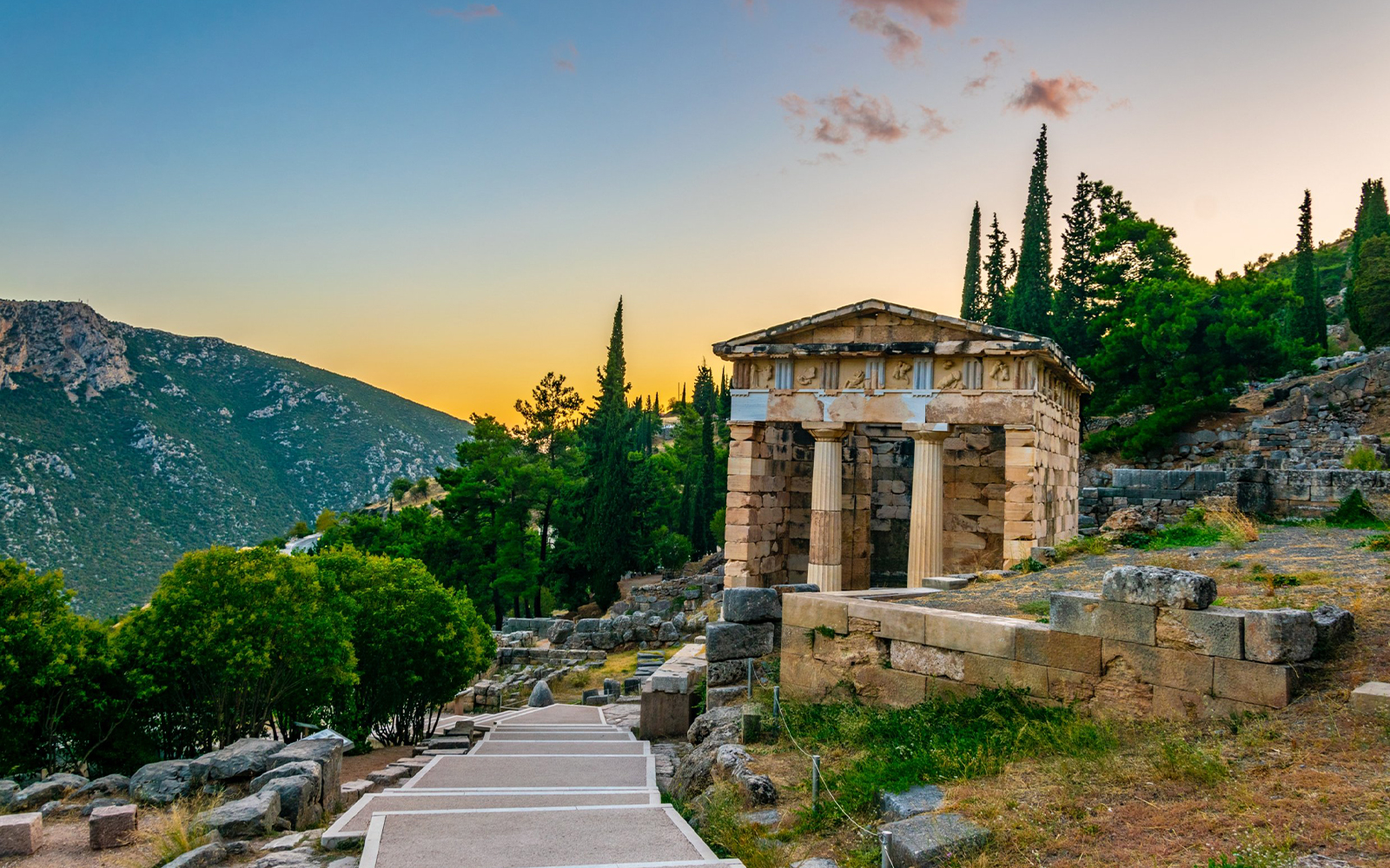 Delphi Archaeological Museum | A Comprehensive Guide