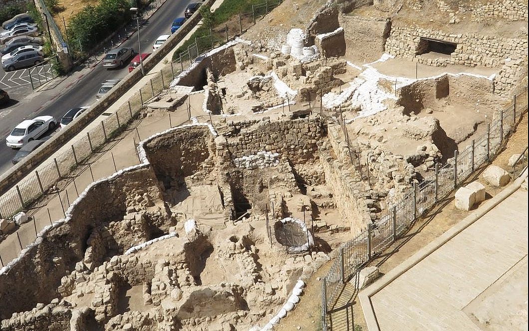 First evidence of Crusader siege from July 15, 1099, uncovered at Old City  walls | The Times of Israel