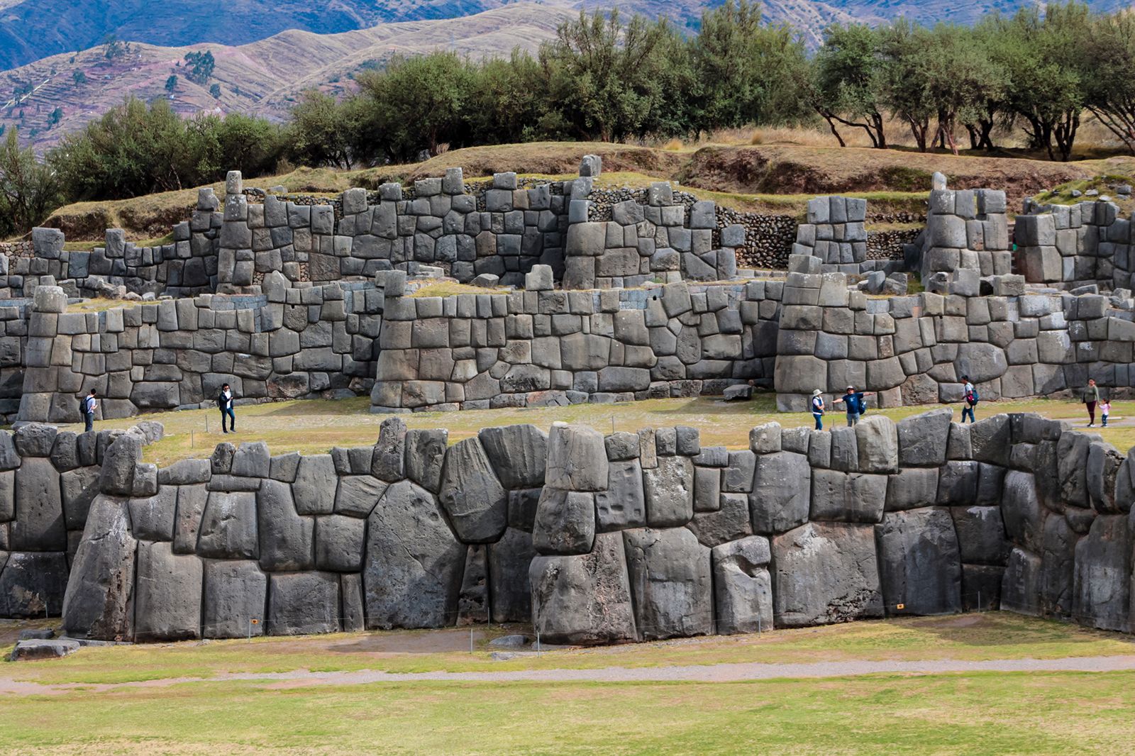 Sacsayhuamán | Description, History, & Facts | Britannica