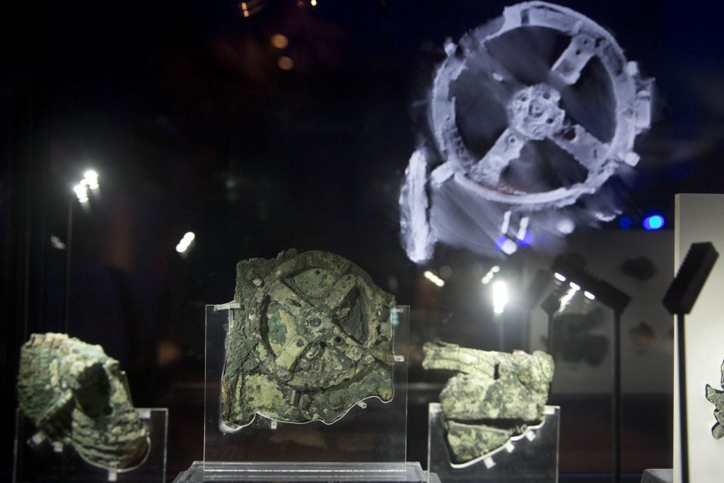 World's First Computer Was Found in Greek Shipwreck at Antikythera - GreekReporter.com