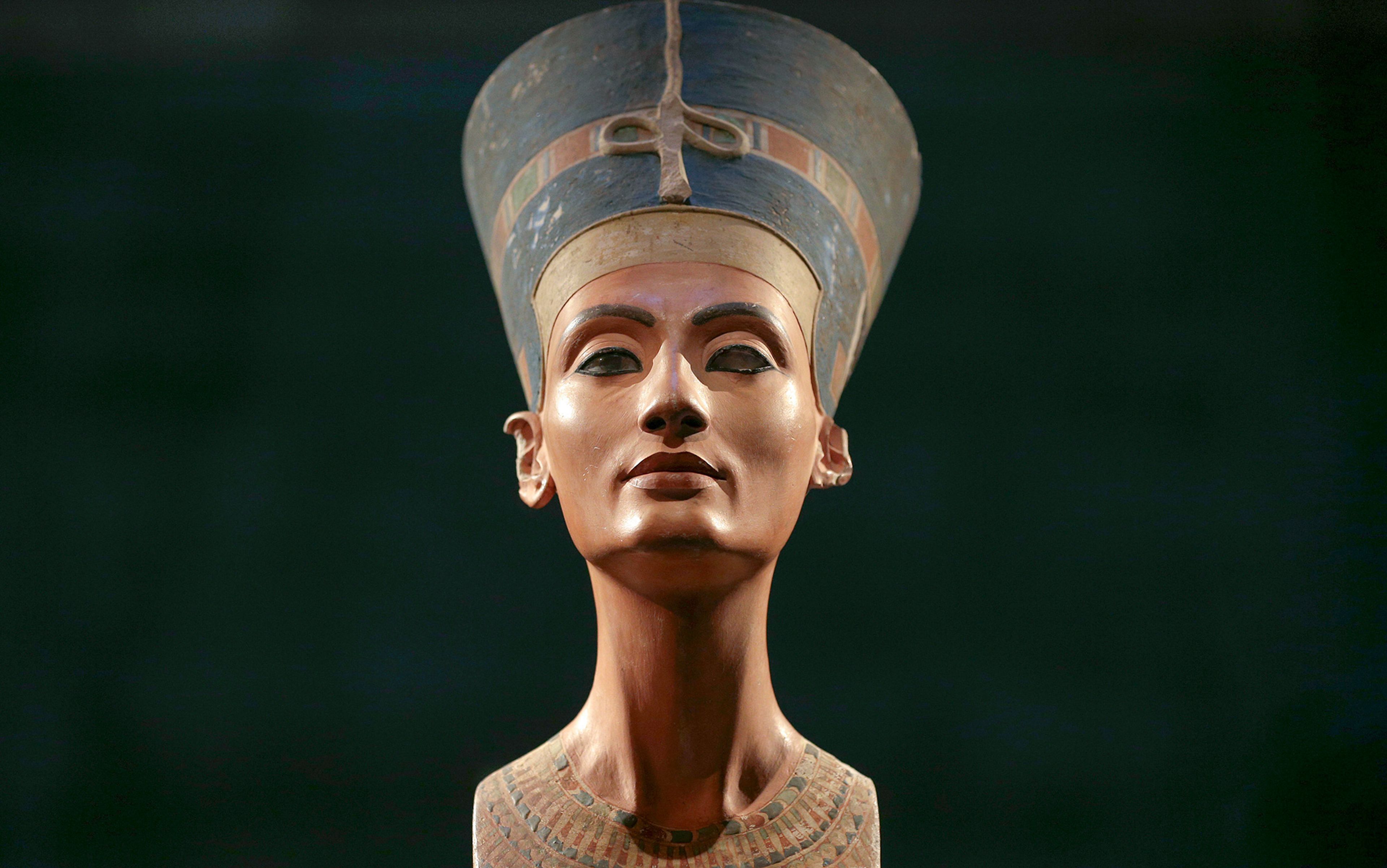 How the enigmatic Nefertiti came to be locked away in Germany | Aeon Essays