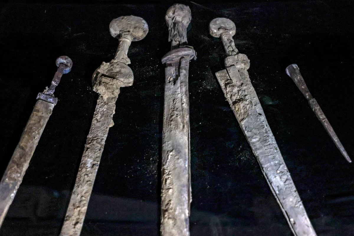 Four Roman Swords Discovered in Near-Perfect Condition in Israel