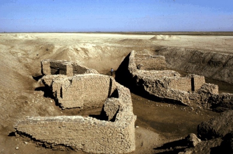 The oldest bridge in the world, in the Sumerian city of Ngirsu