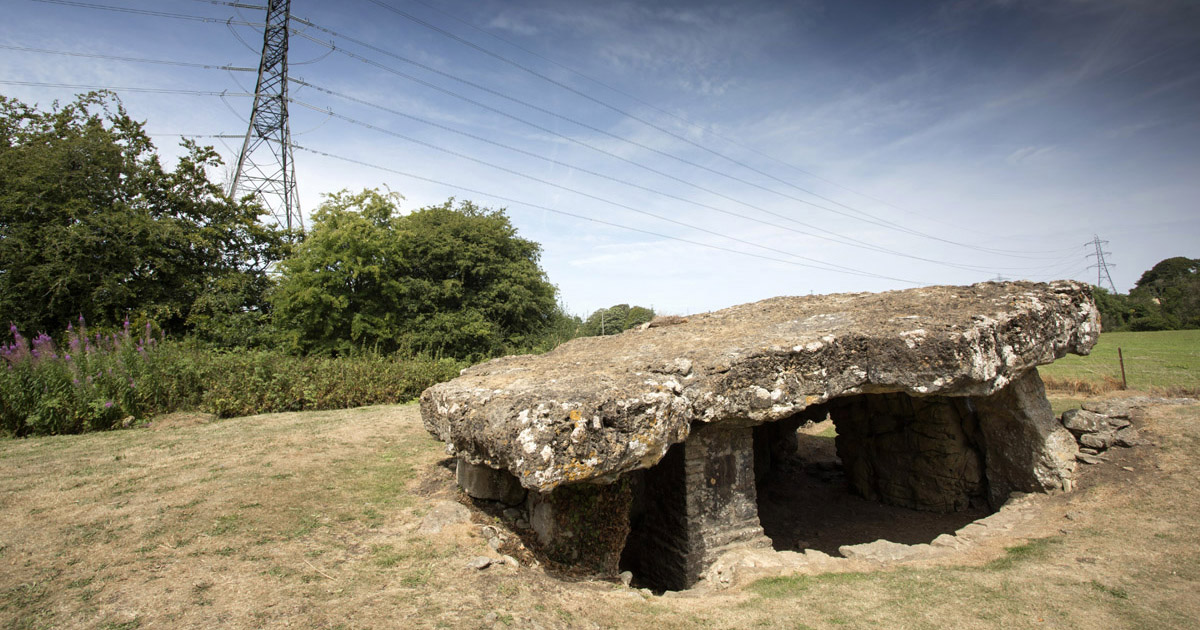 Tinkinswood (Burial Chamber, Vale of Glamorgan, Wales)