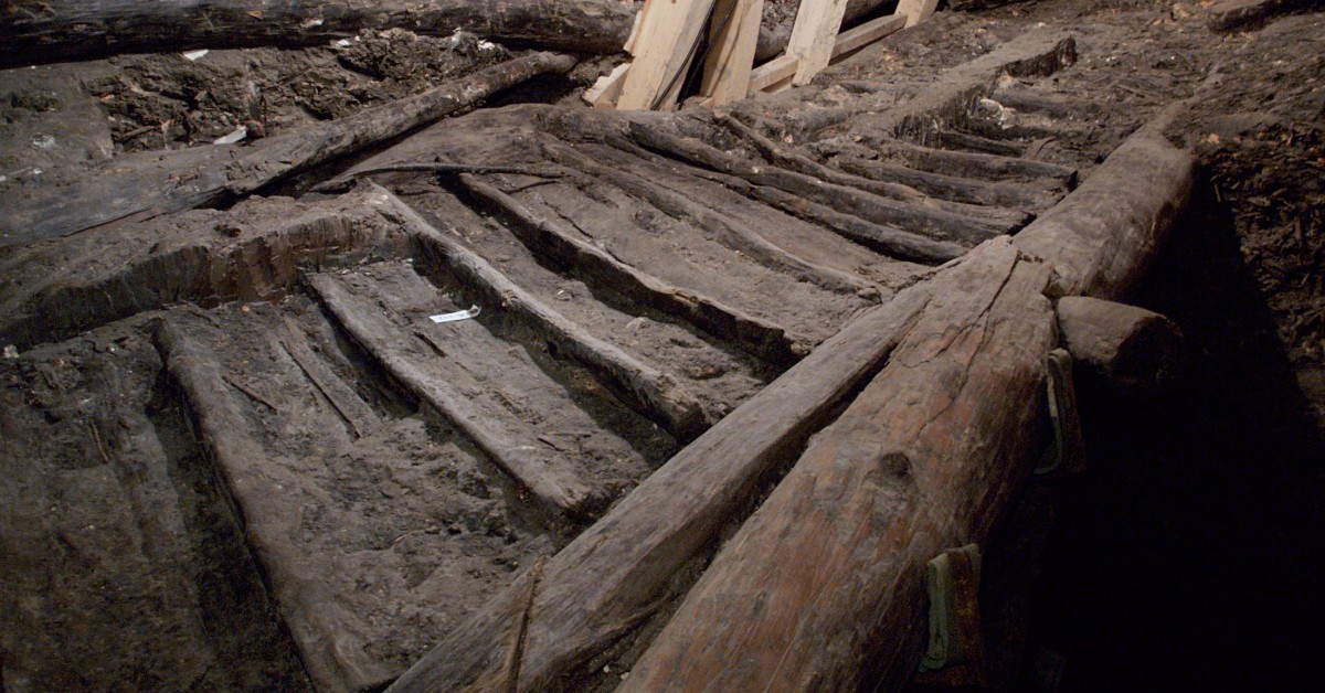 Europe’s Oldest Wooden Staircase: A 3,100-Year-Old Bronze Age Marvel Unearthed in Austria