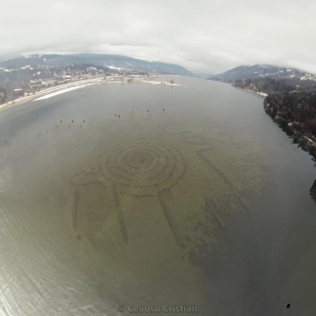 Unraveling the Underwater Enigma: The Mysterious Geoglyph of Lake Kootenay, Canada