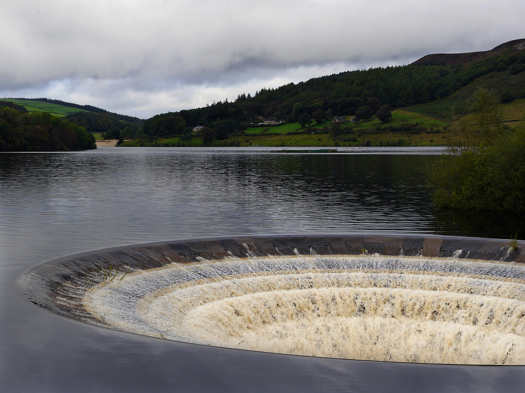 Hồ chứa nước Ladybower, Derbyshire | Xây dựng hồ chứa nước Ladybo… | Flickr