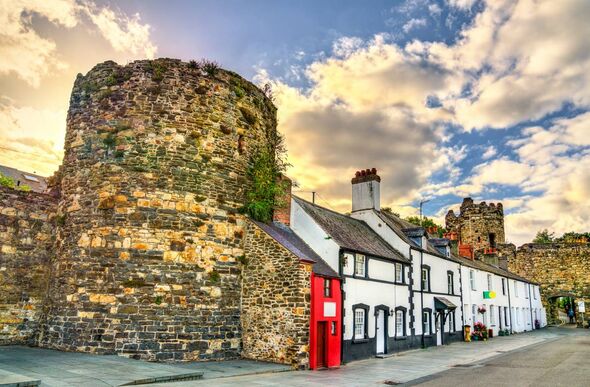 Seaside town has cobbled streets and welcoming pubs — I made a huge mistake there | UK | Travel | Express.co.uk