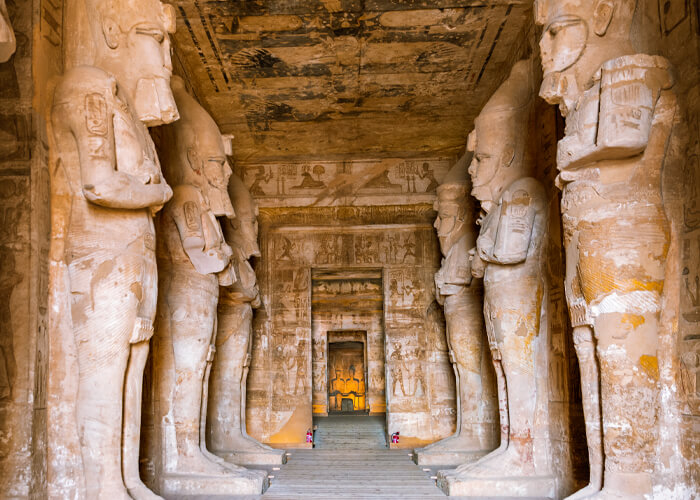 The Majestic Legacy of Abu Simbel: A Glimpse into Egypt’s Timeless Grandeur