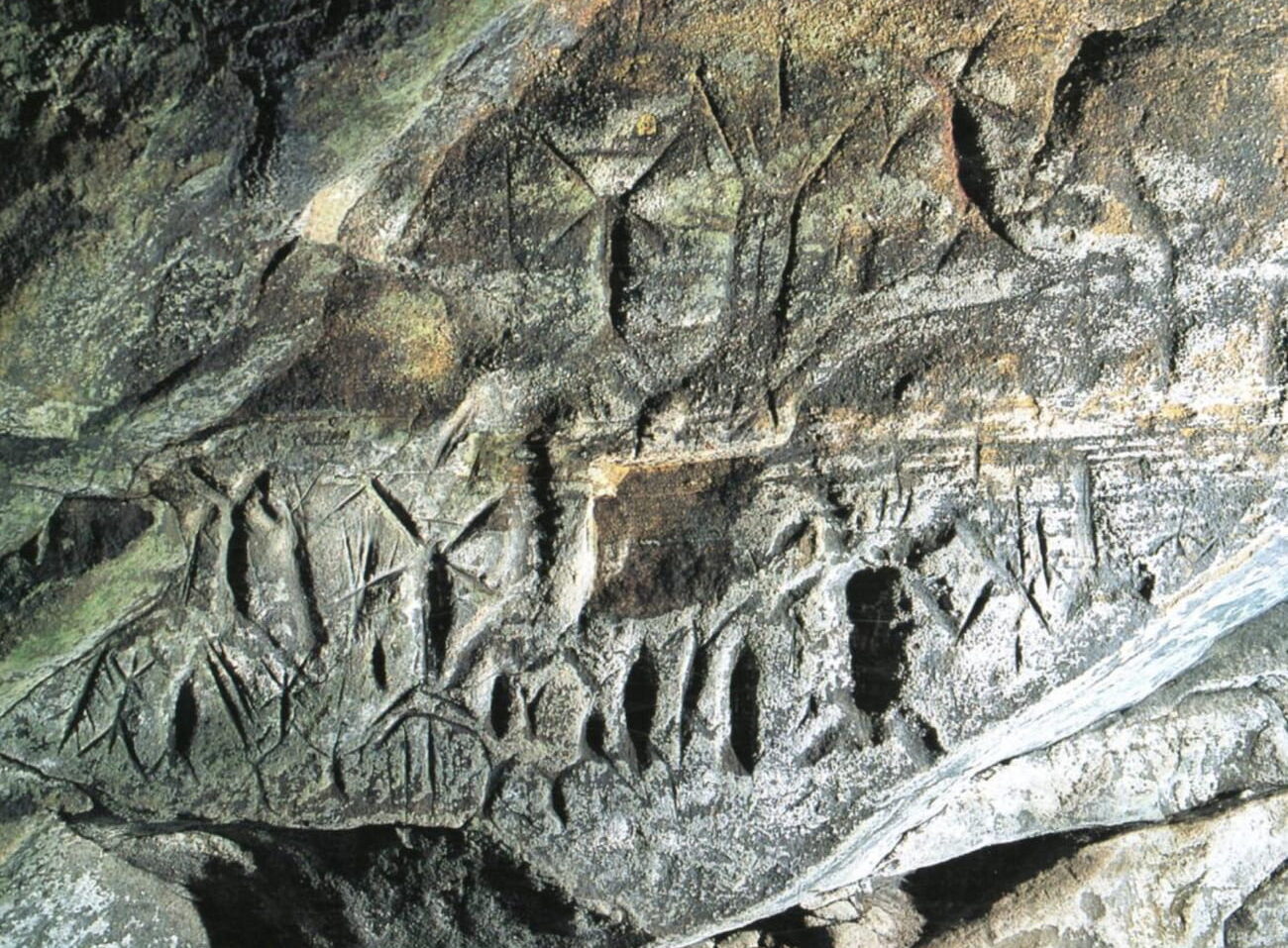 The Mysterious Engravings of the Fugoppe Cave in Hokkaido, One of Only Two  Sites with Ancient Petroglyphs in Japan