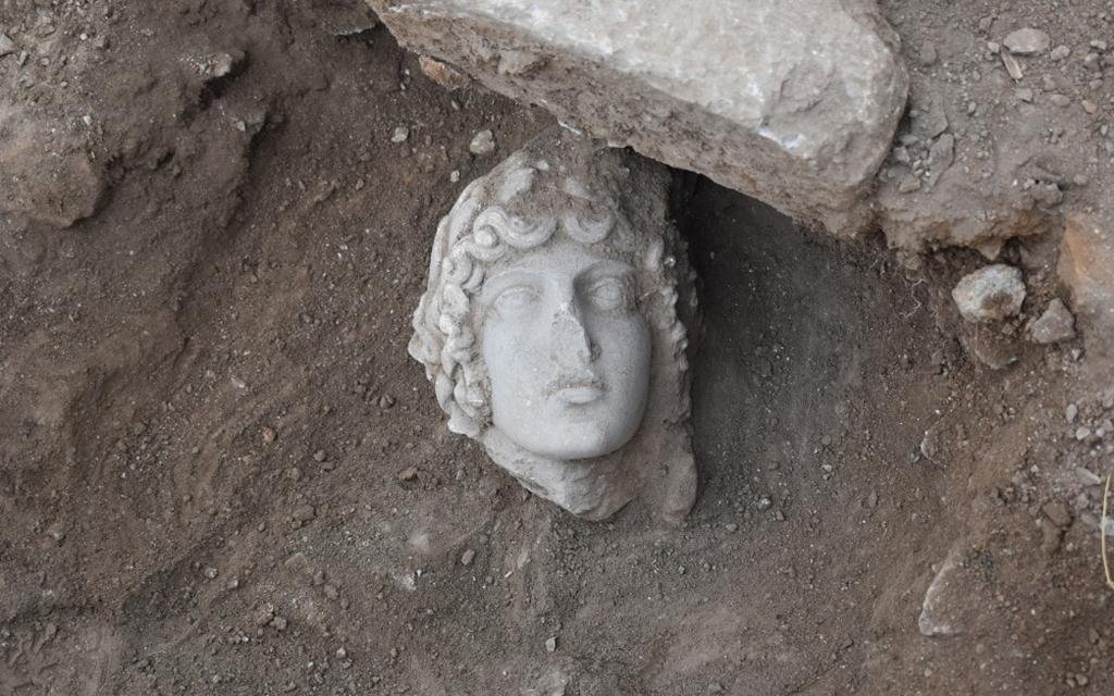 Ancient statue of mythical god Apollo uncovered at Philippi, Greece |  Archaeology News