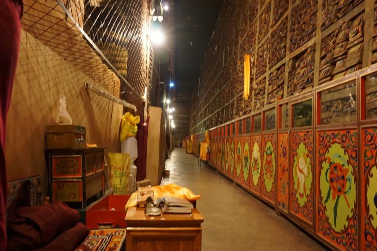 The Sakya Library Hidden Behind a Wall Has 84,000 Manuscripts