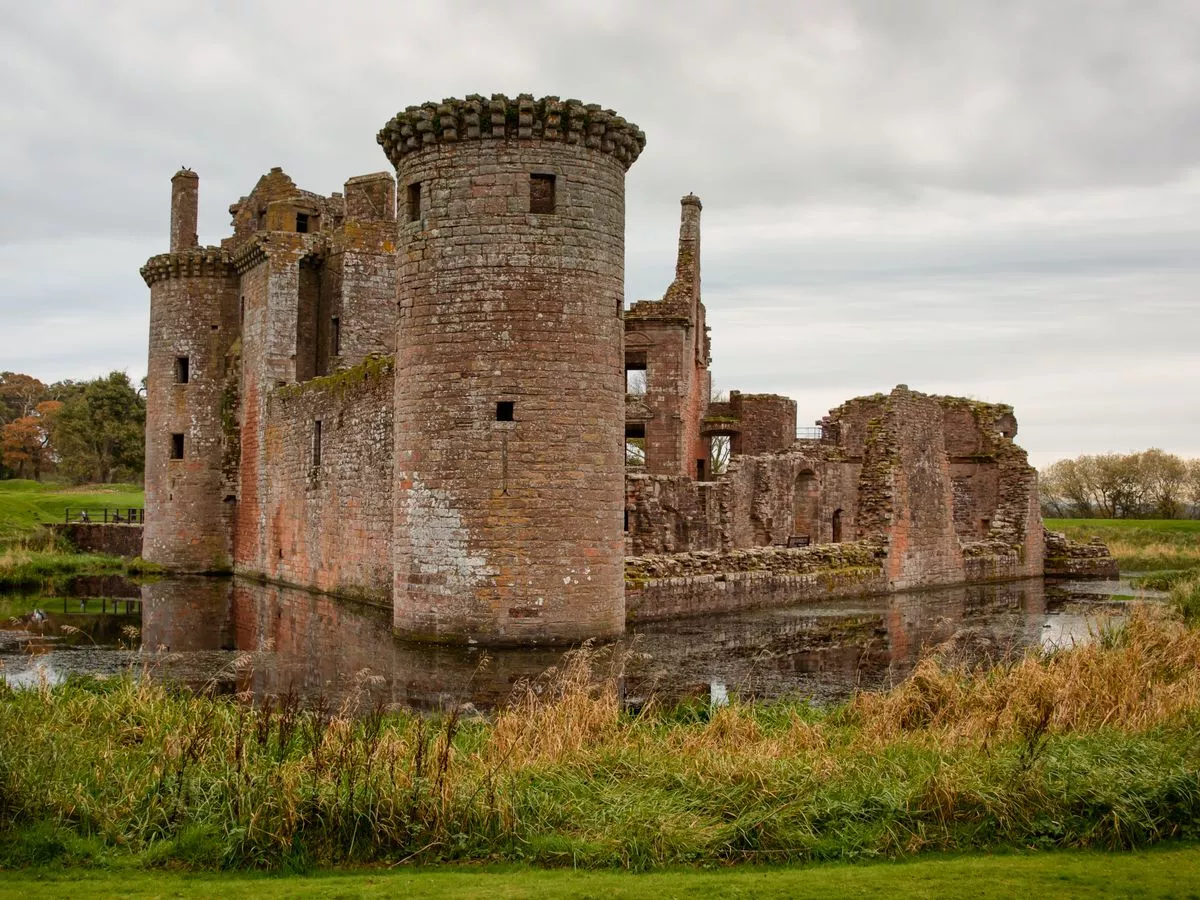 The spectacular triangle castle with its own moat just minutes from one of Scotland's most beautiful coasts boasting wonderful wildlife - Scottish Daily Express