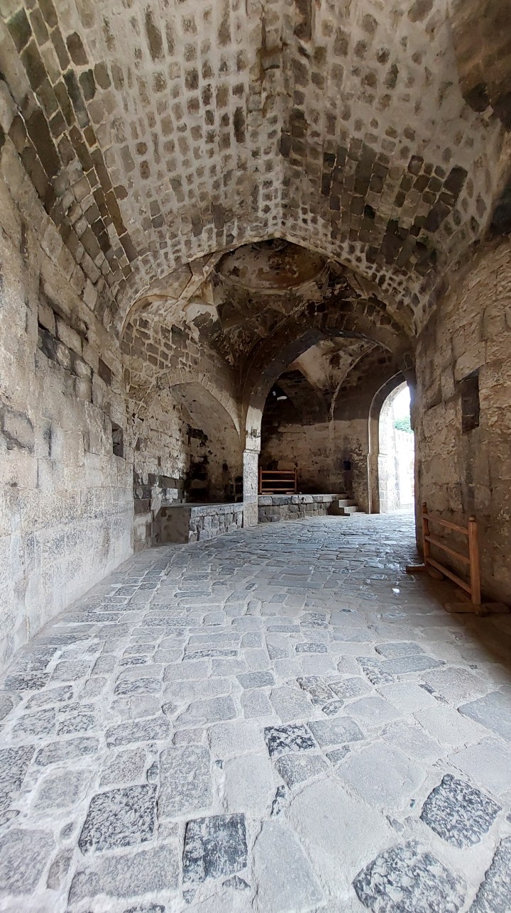 Daulatabad Fort: An Impenetrable Fort In India With Booby Traps and Clever Tricks - At World's Origins