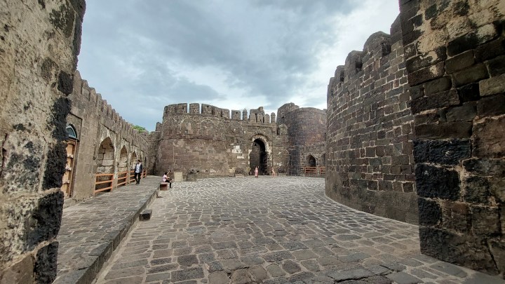 Daulatabad Fort: An Impregnable Marvel of Ancient Engineering