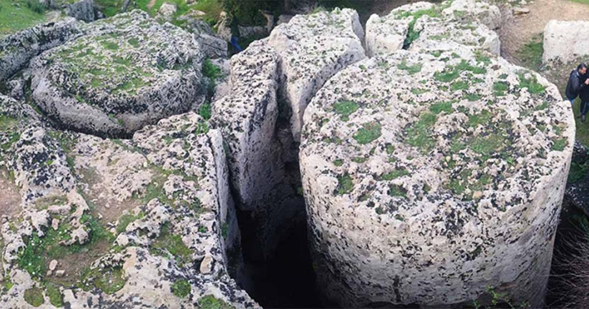 Hidden Gems of Sicily: The Abandoned Temple Columns of Cave di Cusa | Ancient Origins