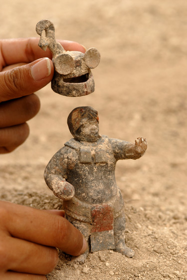 Archaeology at El Perú-Waka': A Maya Ritual Resurrection Scene in Broader  Perspective | Unframed