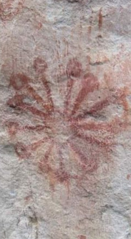 Edward Elderman on X: ""More than 14K kilometers separate these 2 cave  paintings that present totally similar aspects,both w 13 vectors that seem  to converge towards the center. To the left is