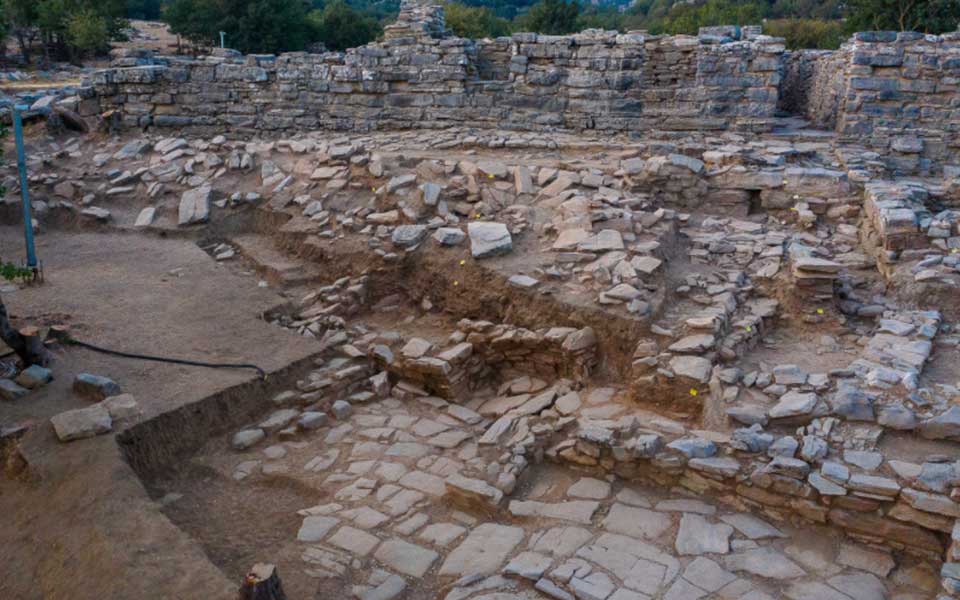 Excavations at the Minoan Palace of Zominthos Near Completion - Greece Is