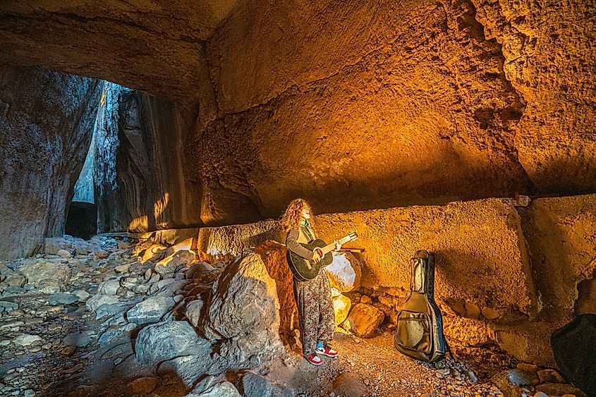 The Remarkable Story of the Roman Titus Tunnel in Turkey - WorldAtlas