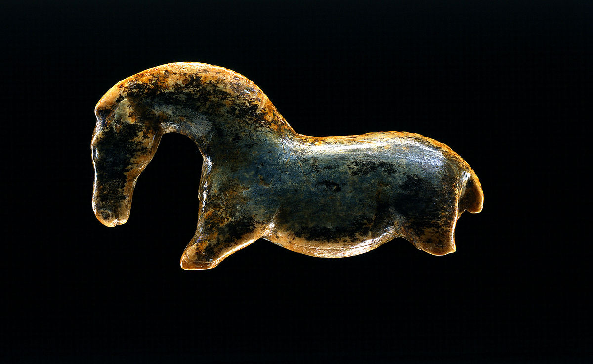 Vogelherd Horse - The Oldest Animal Sculptures Made by Modern Humans ORMIRO