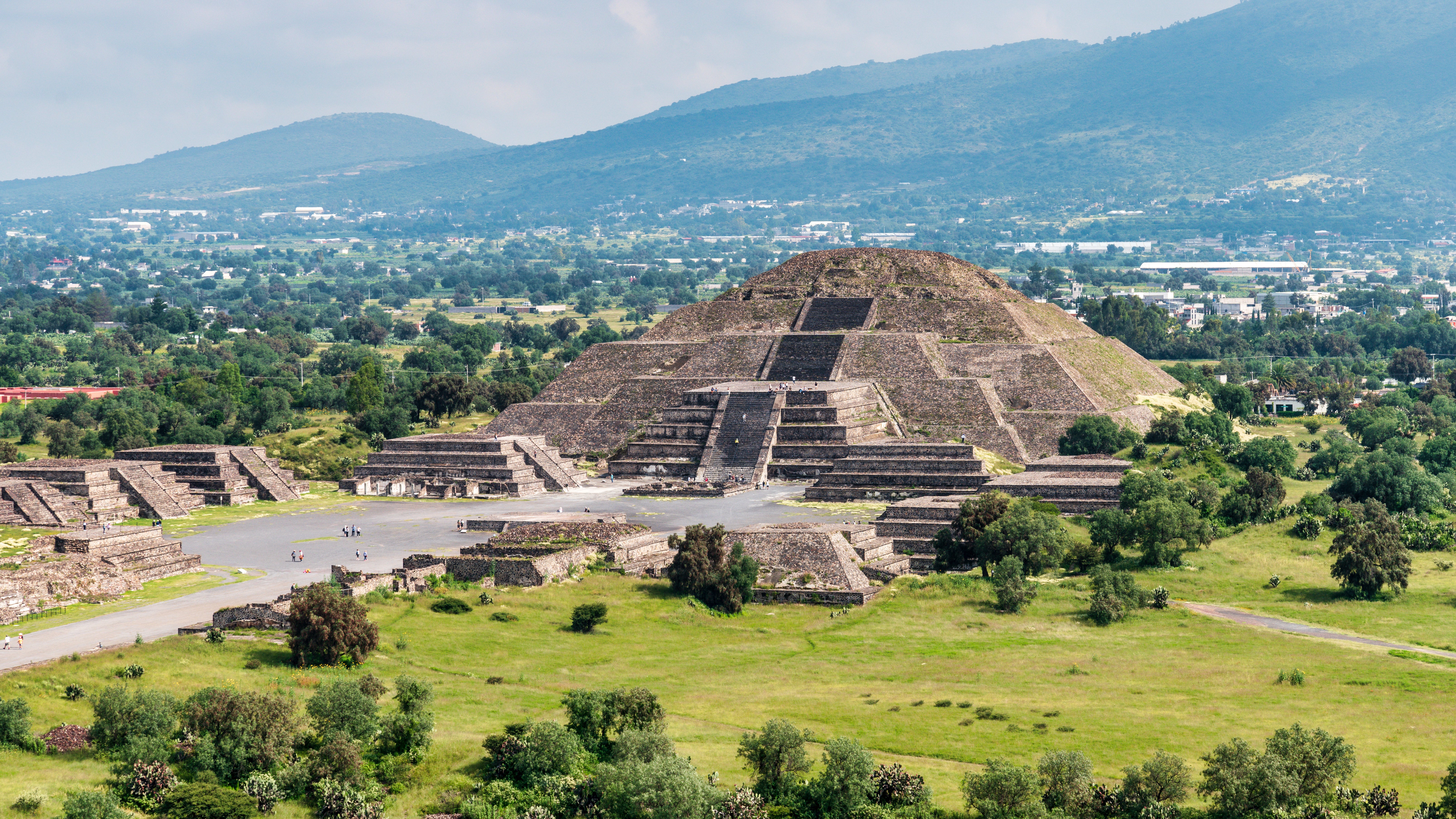 The Transformation of Teotihuacan Pyramid: From Overgrown Hill to Mexico’s Historical Icon