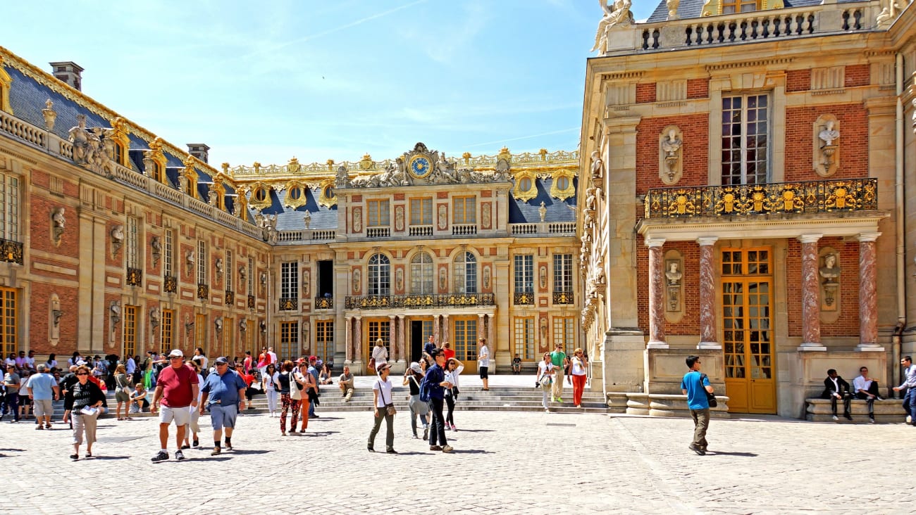 The Regal Heart of Versailles: Exploring the Queen’s Apartments and Their Lavish Secrets