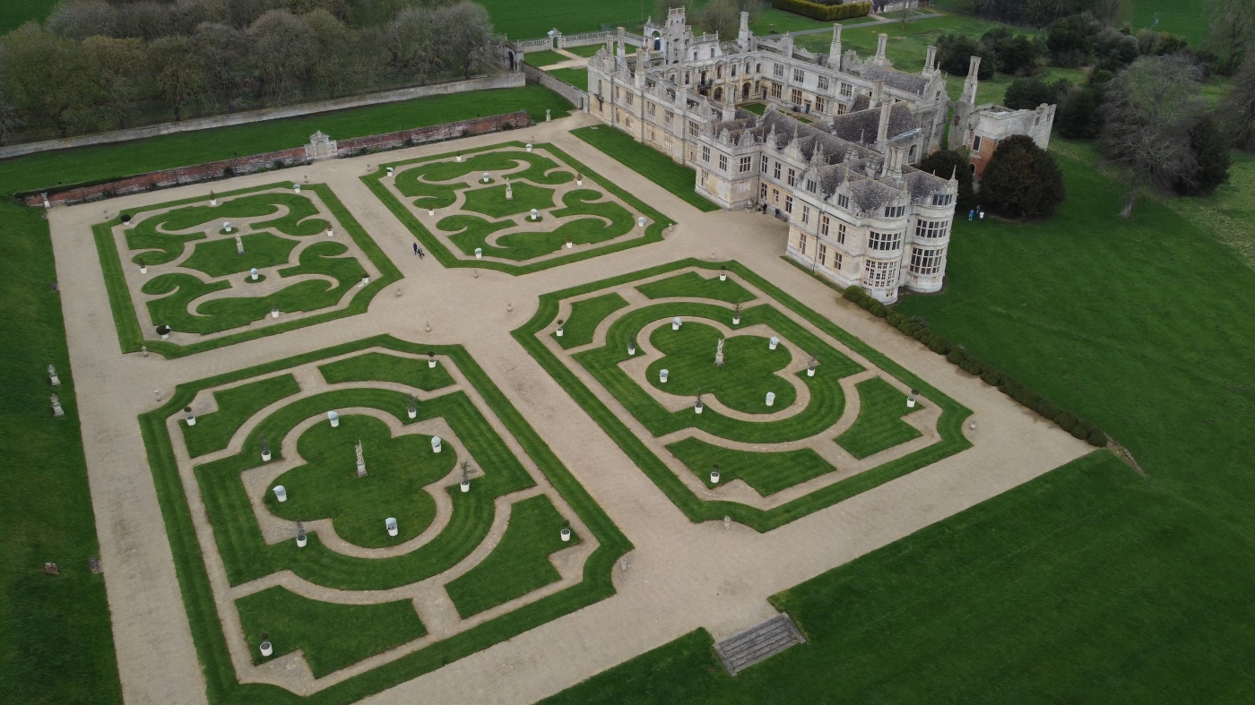 Kirby Hall, Northamptonshire – Pinned on Places