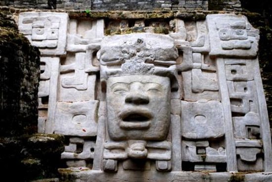 The Mask Temple: fotografía de Lamanai Eco Adventures, Orange Walk - Tripadvisor