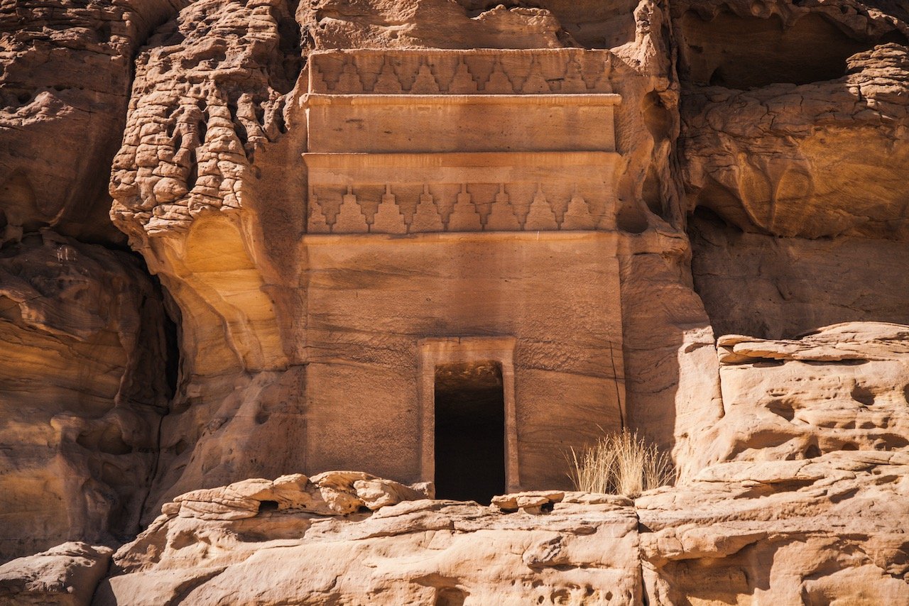 An exploration of Hegra, the 2nd capital of the Nabataean Kingdom (in Al-'Ula, Saudi Arabia) — eCKsplorer