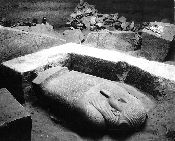 File:Sarcophagus of Harkhebit MET L 5530.jpg